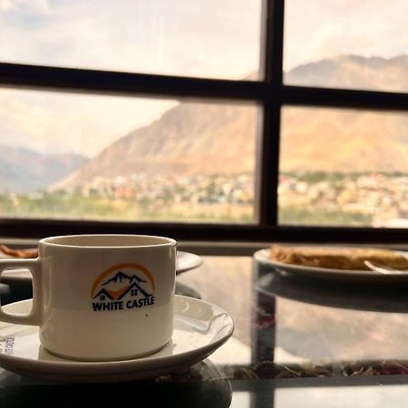 Hotel White Castle Kargil Exterior foto